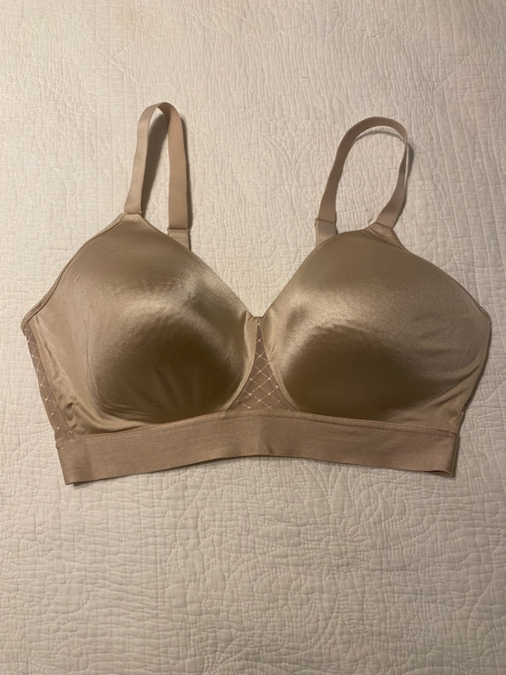 Bundle Bras 2/$18!  Bali Smooth Nude Wireless T-Shirt Bra 3458